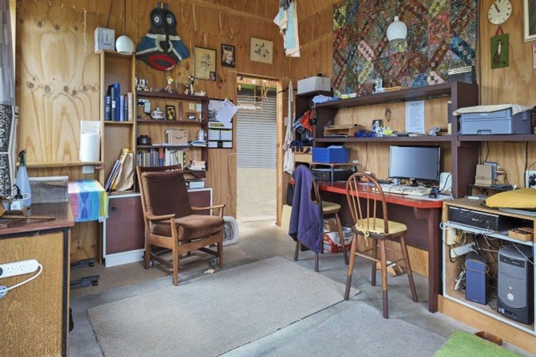 Photo of property in 104 Bergin Road, Foxton, 4814