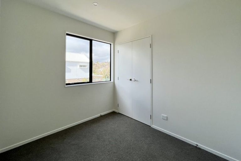 Photo of property in 4 Hoopers Road, Glen Eden, Auckland, 0602