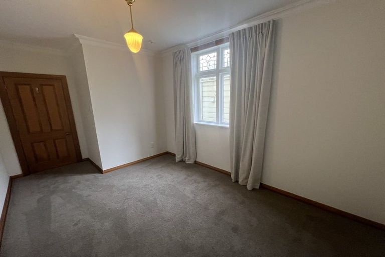 Photo of property in 38a Connaught Terrace, Brooklyn, Wellington, 6021