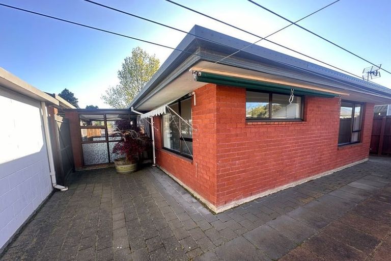 Photo of property in 3 Cranbrook Avenue, Burnside, Christchurch, 8053