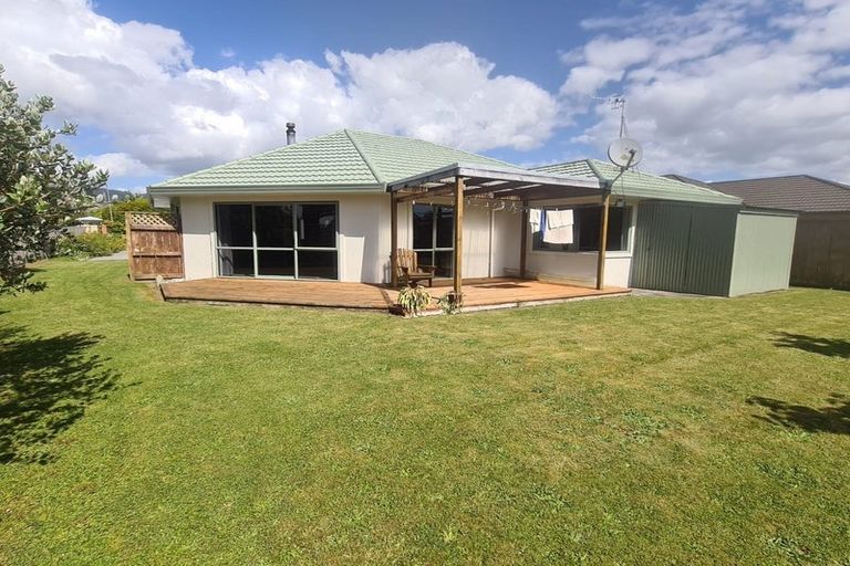 Photo of property in 13 Homewood Avenue, Levin, 5510