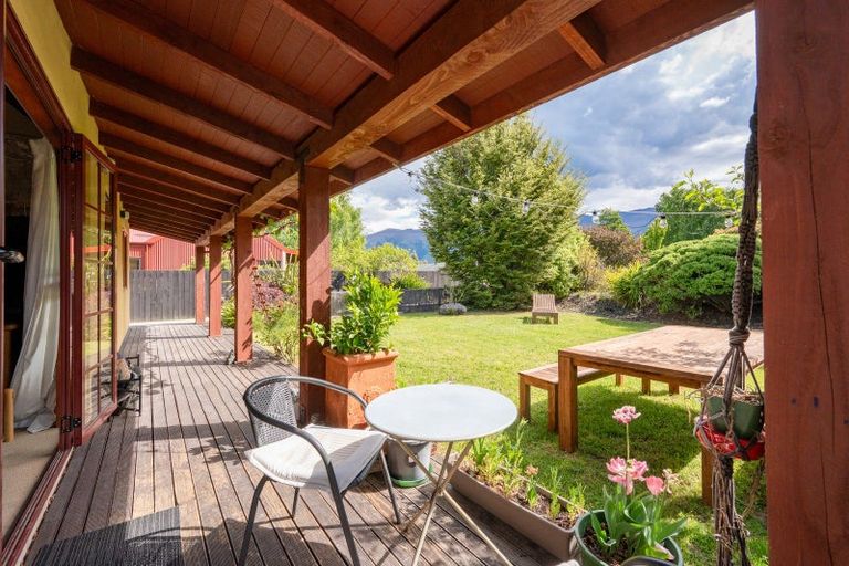 Photo of property in 30 Rata Street, Wanaka, 9305