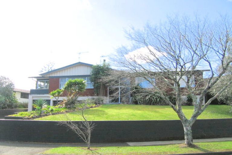 Photo of property in 37 Parkland Crescent, Te Kamo, Whangarei, 0112