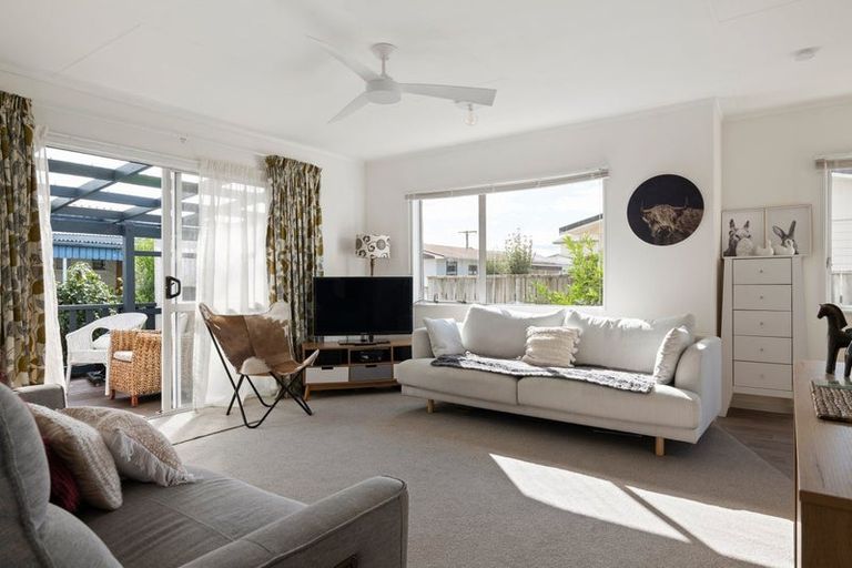 Photo of property in 2/16 Parkers Road, Tahunanui, Nelson, 7011