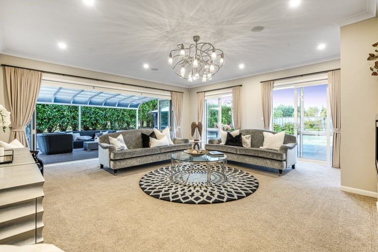 Photo of property in 28 Clifton Road, Whitford, Howick, 2571