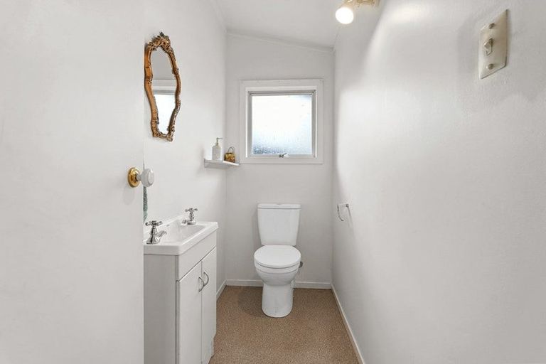 Photo of property in 40a Duncansby Road, Stanmore Bay, Whangaparaoa, 0932