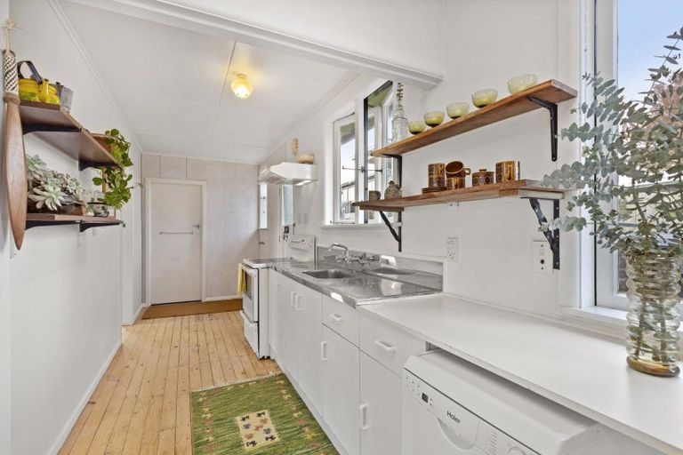 Photo of property in 26 Smith Street, Raglan, 3225