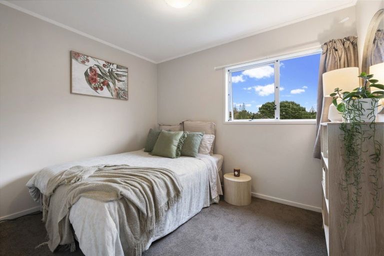 Photo of property in 7 Vonnell Place, Birkdale, Auckland, 0626