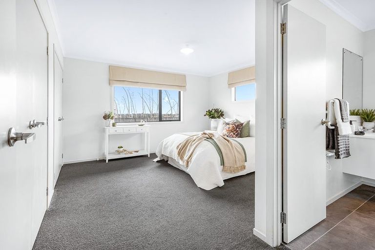 Photo of property in 15 Jack Rise, Grandview Heights, Hamilton, 3200