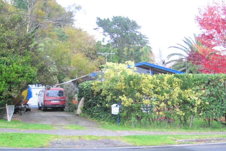 Photo of property in 17 Sandys Parade, Laingholm, Auckland, 0604