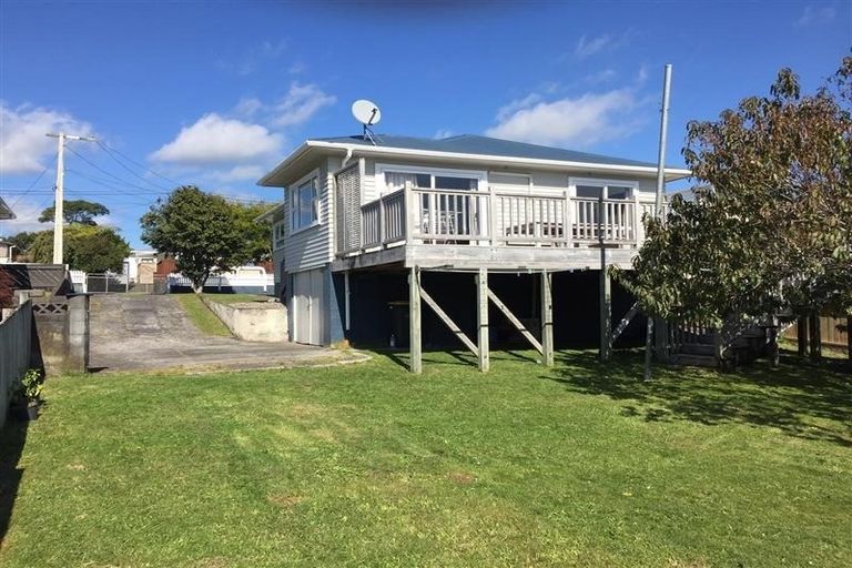 Photo of property in 7 Clyde Street, Ferndale, New Plymouth, 4310