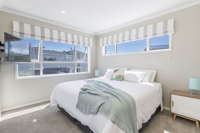 Photo of property in 101 Karepiro Drive, Stanmore Bay, Whangaparaoa, 0932