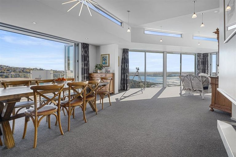 Photo of property in 4 Gazelle Lane, Redcliffs, Christchurch, 8081