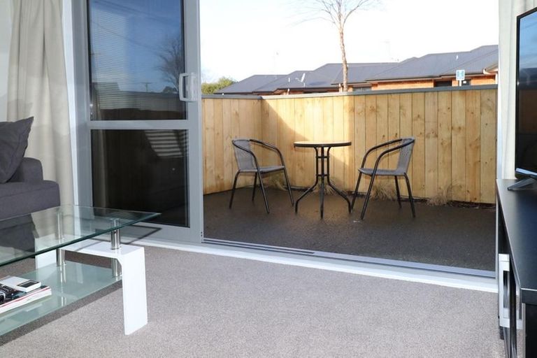 Photo of property in 1/5 Jones Crescent, Melville, Hamilton, 3206