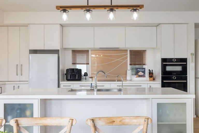 Photo of property in 8 Riverside Way, Amberley, 7410