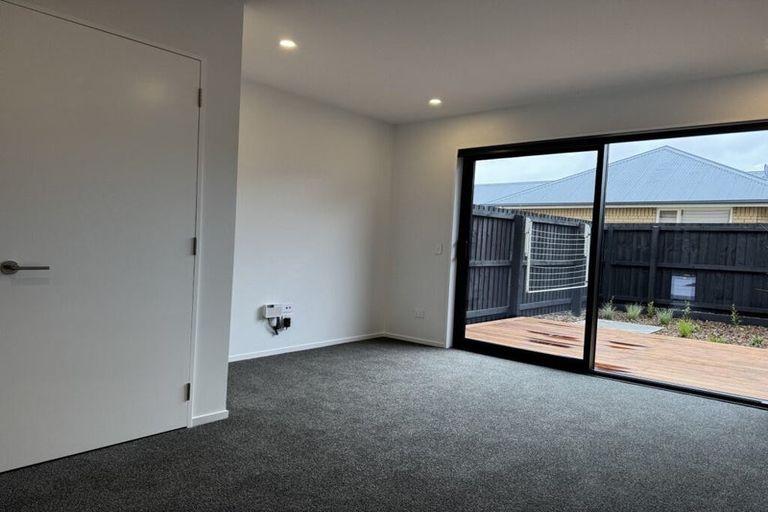 Photo of property in 8/21 Fairfield Avenue, Addington, Christchurch, 8024