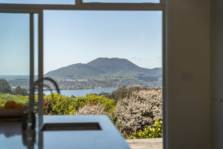 Photo of property in 48 Stewart Glen, Acacia Bay, Taupo, 3385
