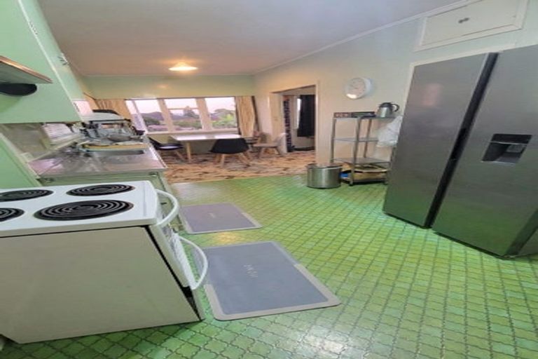 Photo of property in 39 Norman Road, Hauraki, Auckland, 0622