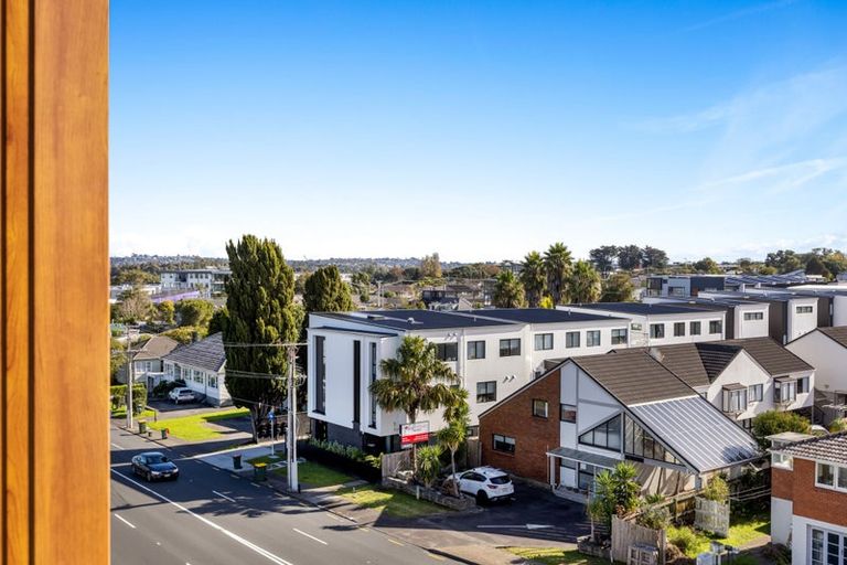 Photo of property in Frank Sargeson Apts, 302/80 Anzac Street, Takapuna, Auckland, 0622