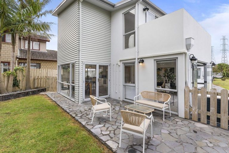 Photo of property in 17e Pakuranga Road, Pakuranga, Auckland, 2010
