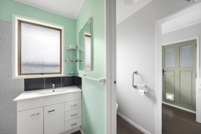 Photo of property in 90 Freyberg Avenue, Tamatea, Napier, 4112