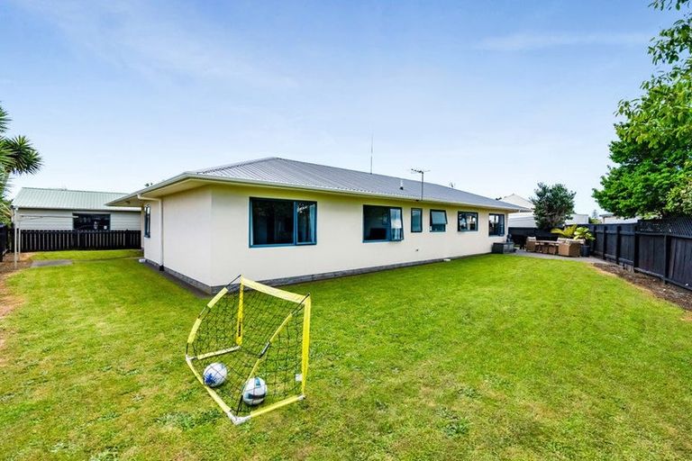 Photo of property in 3a Meade Place, Bell Block, New Plymouth, 4312
