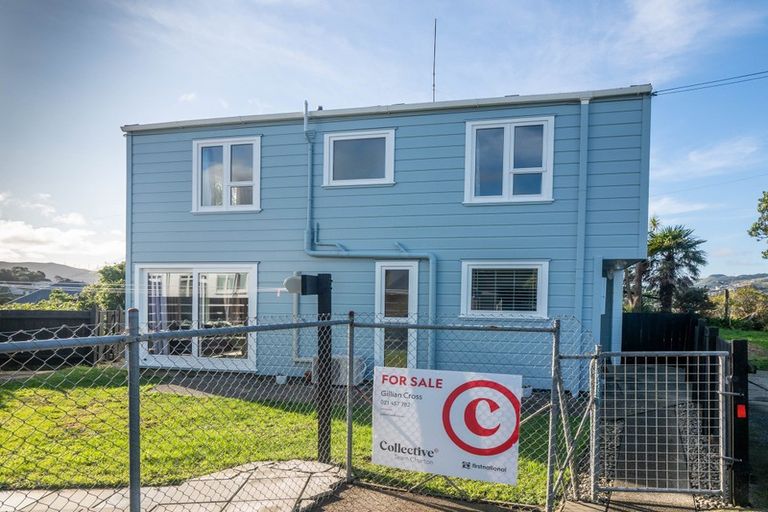 Photo of property in 2/1 Hawtrey Terrace, Johnsonville, Wellington, 6037