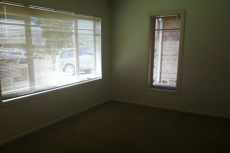 Photo of property in 5 Shankill Place, East Tamaki, Auckland, 2013