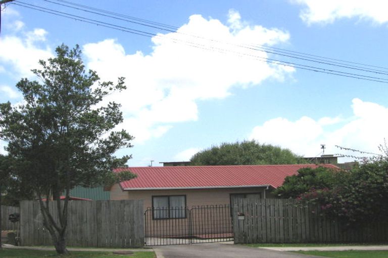 Photo of property in 11c Donegal Street, Avondale, Auckland, 0600