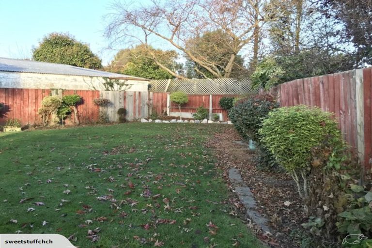 Photo of property in 14 Parkview Place, Avonhead, Christchurch, 8042