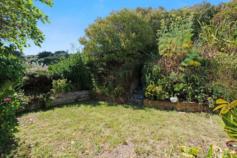 Photo of property in 104 Sidlaw Street, Strathmore Park, Wellington, 6022