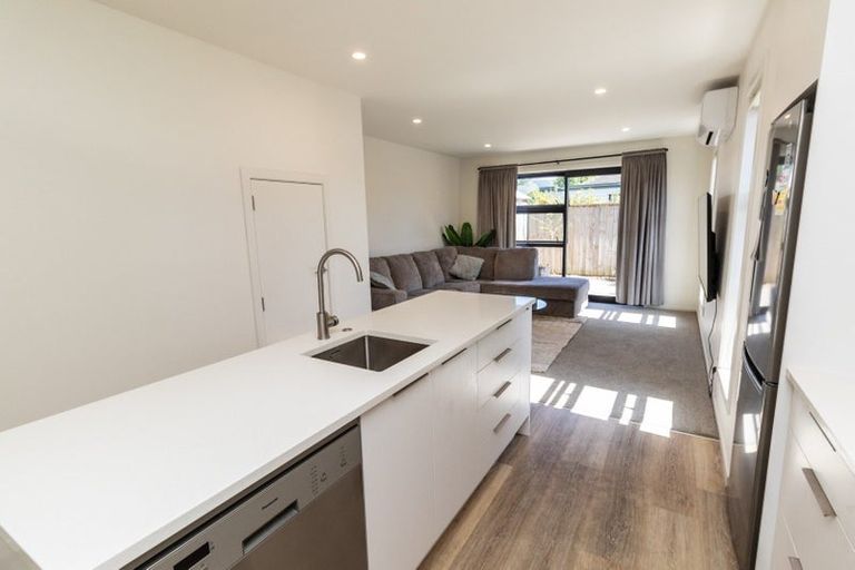 Photo of property in 9/35 Sladden Street, Naenae, Lower Hutt, 5011