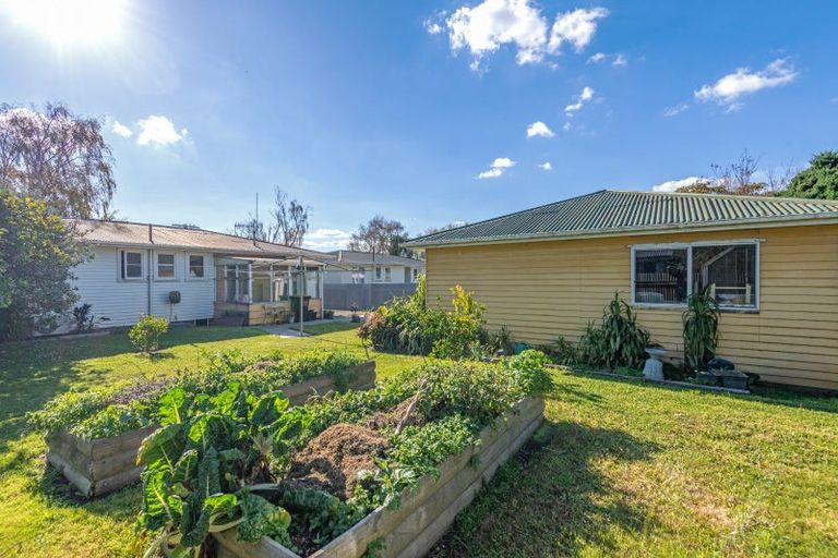 Photo of property in 22 Benmore Avenue, Cloverlea, Palmerston North, 4412