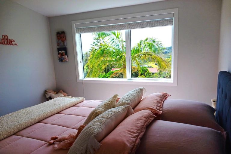 Photo of property in 2 Sunset Heights, Cable Bay, 0420