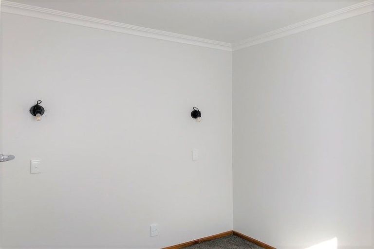 Photo of property in 8 Windsor Place, Levin, 5510