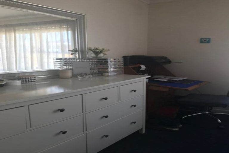 Photo of property in 2/1a Wade Avenue, Onehunga, Auckland, 1061