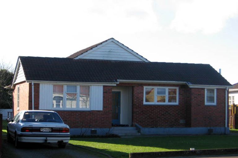 Photo of property in 127 Savage Crescent, West End, Palmerston North, 4412