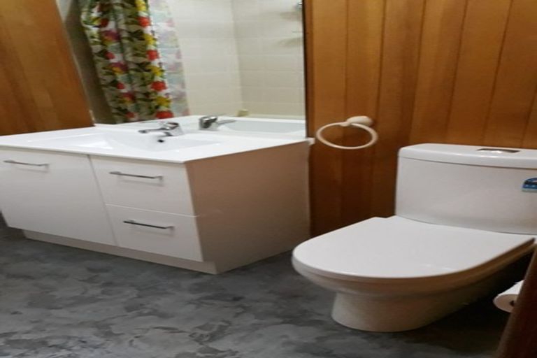 Photo of property in 2/141 Fitzherbert Avenue, West End, Palmerston North, 4410