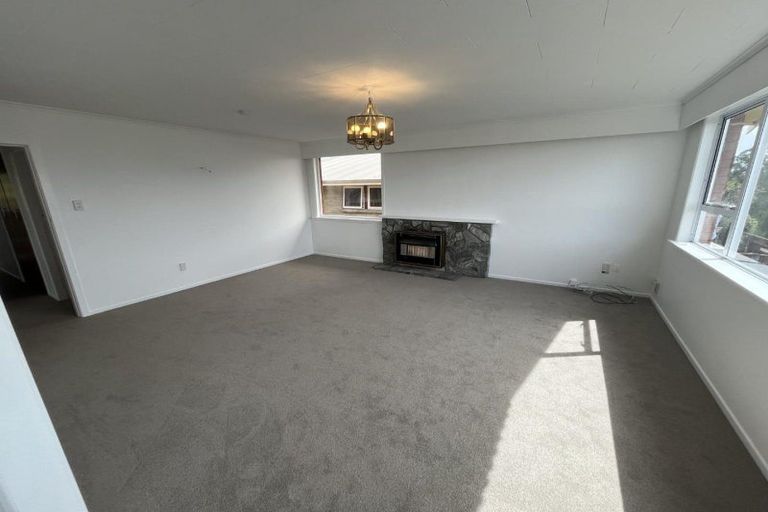 Photo of property in 11 Cumberland Street, Merrilands, New Plymouth, 4312