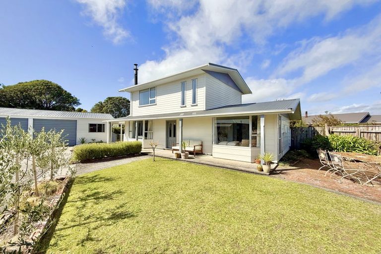 Photo of property in 3 Martin Place, Carters Beach, Westport, 7825