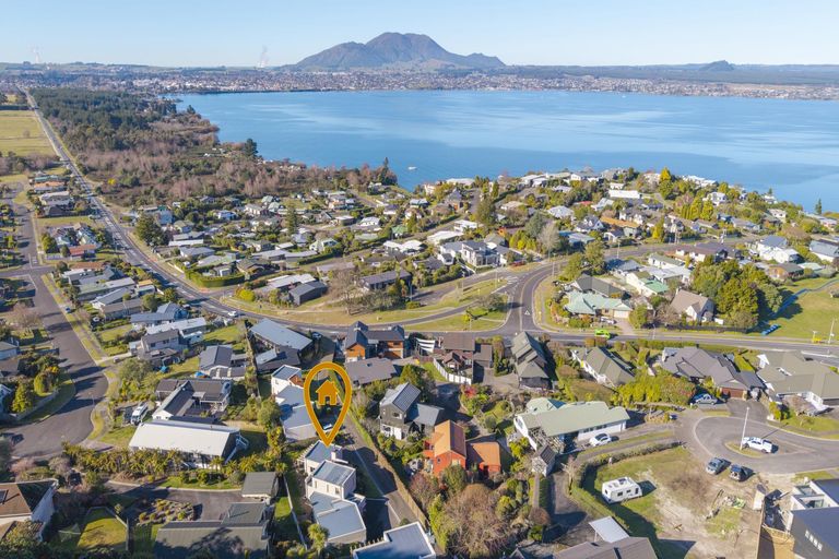 Photo of property in 718 Acacia Bay Road, Acacia Bay, Taupo, 3330