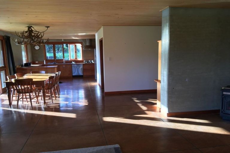 Photo of property in 117 Worrall Road, Kumeu, 0891