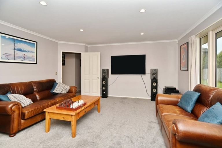 Photo of property in 17 Chester Street, Kaiapoi, 7630