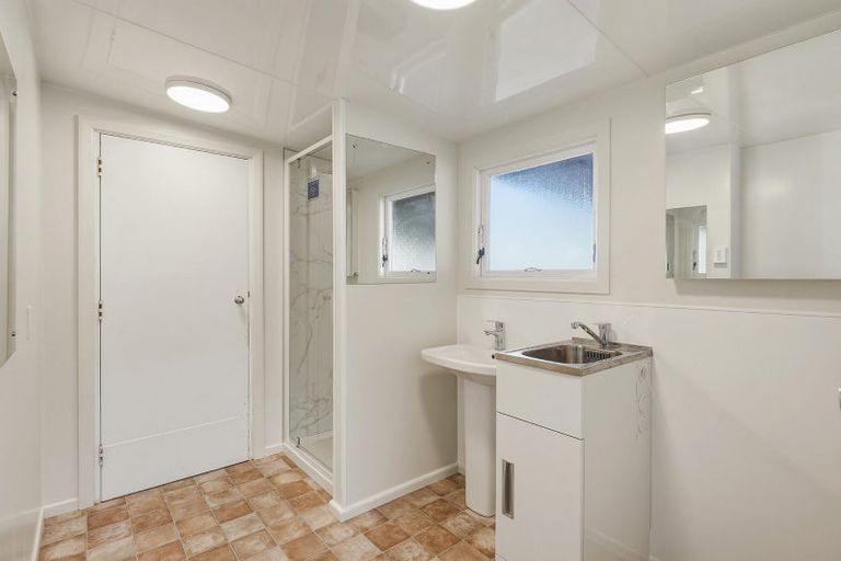 Photo of property in 134 Brockville Road, Brockville, Dunedin, 9011