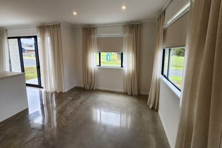 Photo of property in 11 Harrison Drive, Tikipunga, Whangarei, 0112