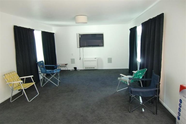 Photo of property in 6 Hillside Crescent, Westown, New Plymouth, 4310