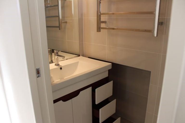 Photo of property in 1/34 Sorrel Crescent, Bucklands Beach, Auckland, 2012