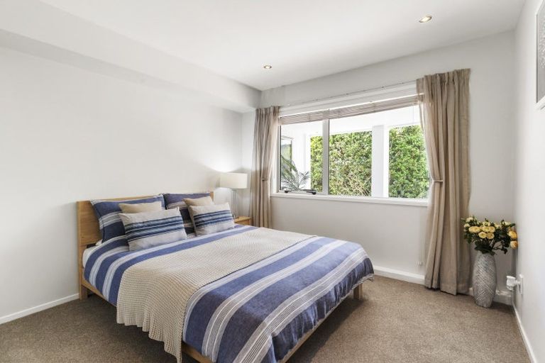 Photo of property in 10 Mccrystal Avenue, Bucklands Beach, Auckland, 2012