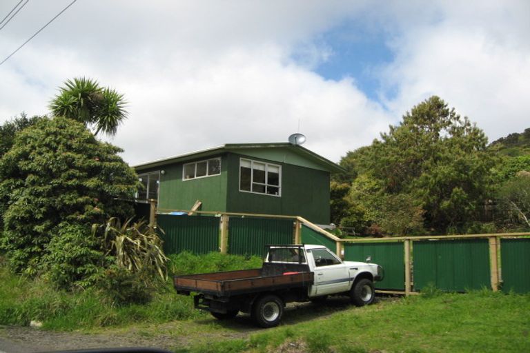 Photo of property in 66 Te Henga Road, Waitakere, Henderson, 0781