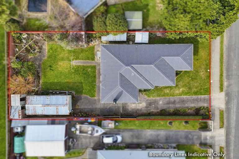Photo of property in 12 Collingwood Street, Levin, 5510